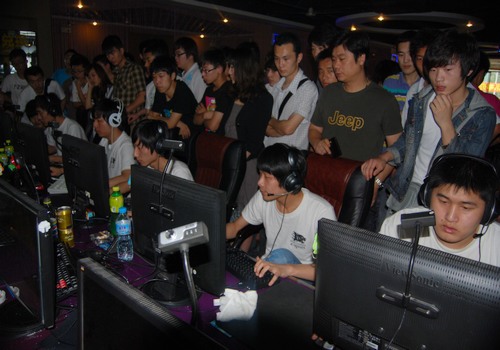 比赛后已有6支队伍确定季后赛，直通季后赛名额仅剩1个