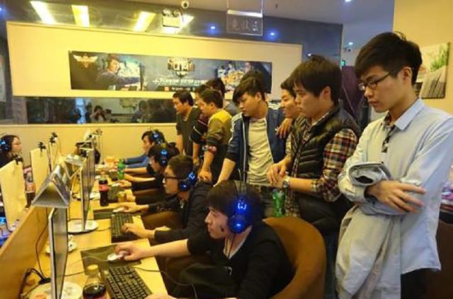 今日数据里程碑预告：Jiejie距离400出场成就仅差1次出场